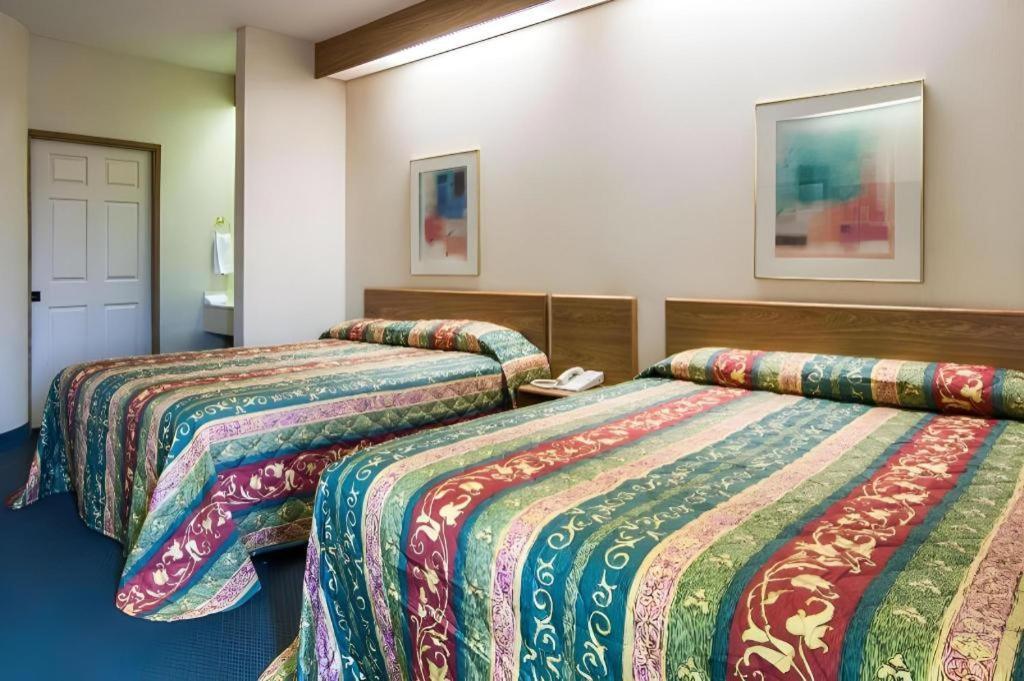 Rodeway Inn Салем Екстериор снимка