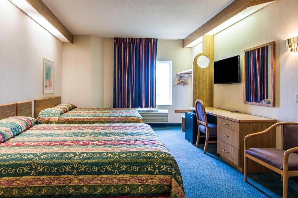 Rodeway Inn Салем Екстериор снимка