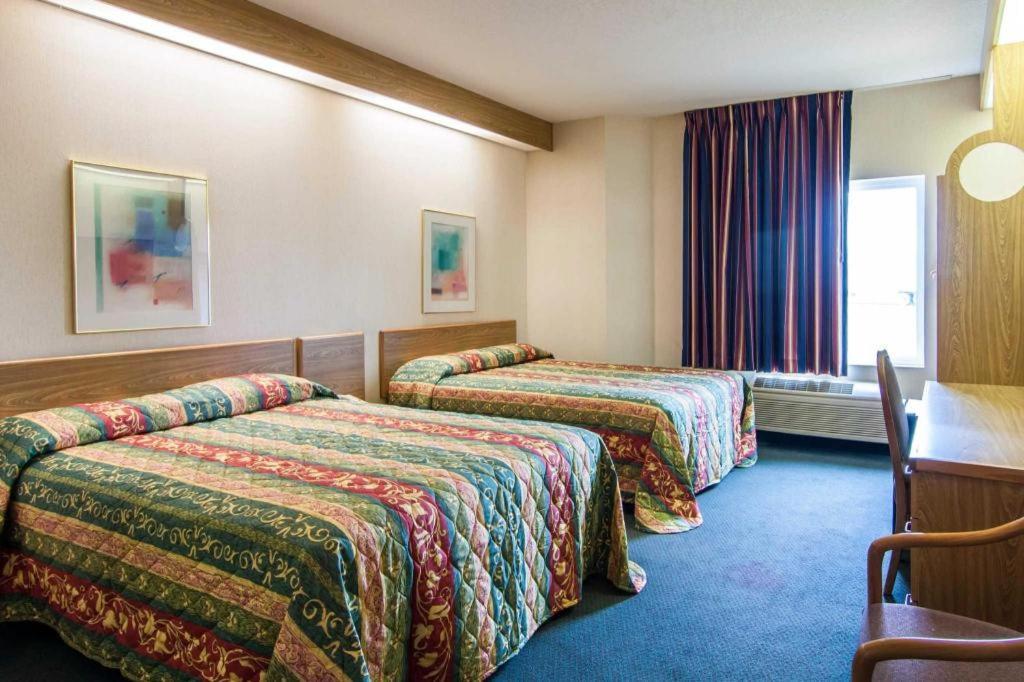 Rodeway Inn Салем Екстериор снимка